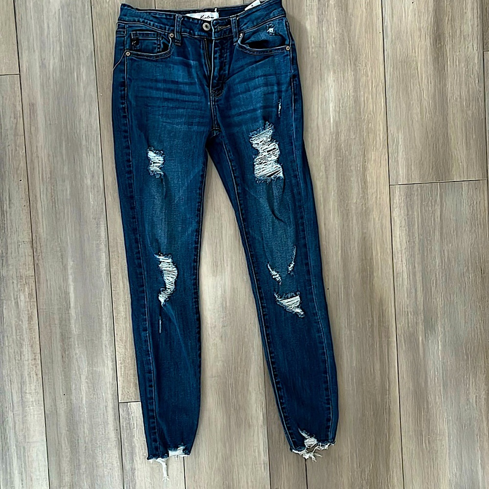 Ripped Jeans. Size: 26